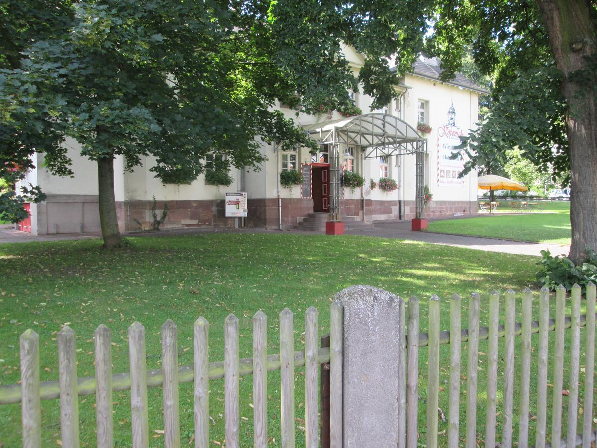 Hotel Villa Wirtshaus Koepenick Hofgeismar Exterior foto